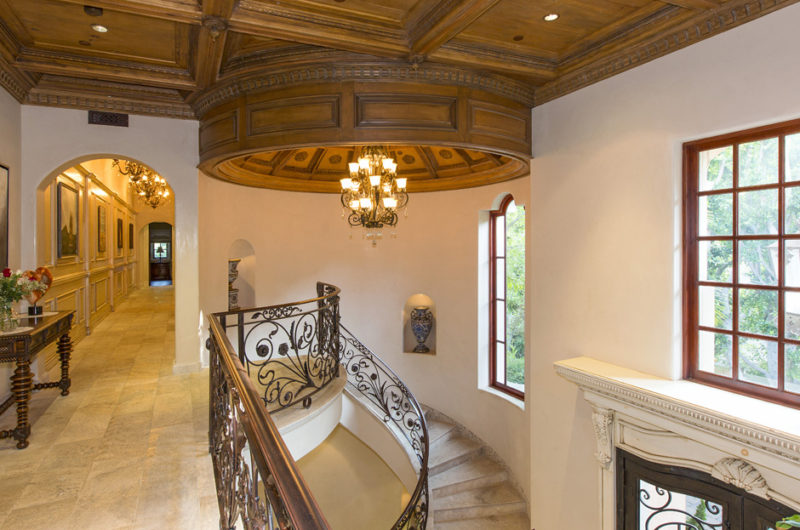 Extravagant Italian Villa in Beverly Hills, California extravagant italian villa in beverly hills california 139a212