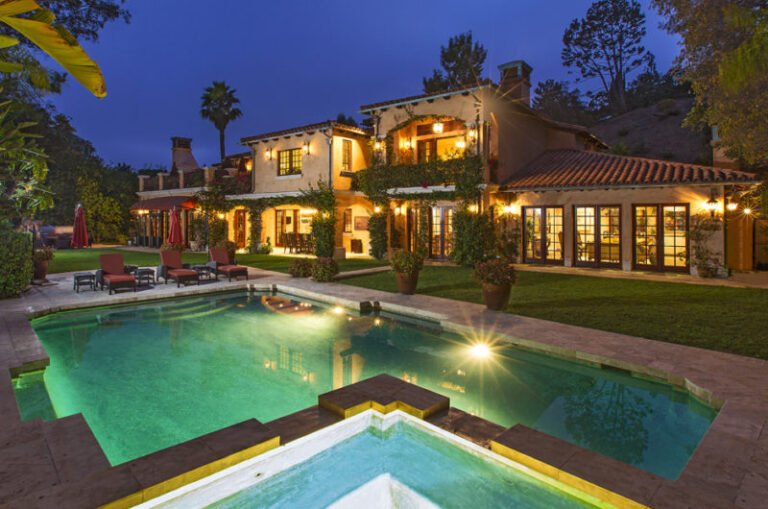 extravagant italian villa in beverly hills california 954eadb