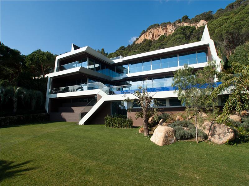 Fabulous Modern Designer Villa in Spain fabulous modern designer villa in spain 9b39c45