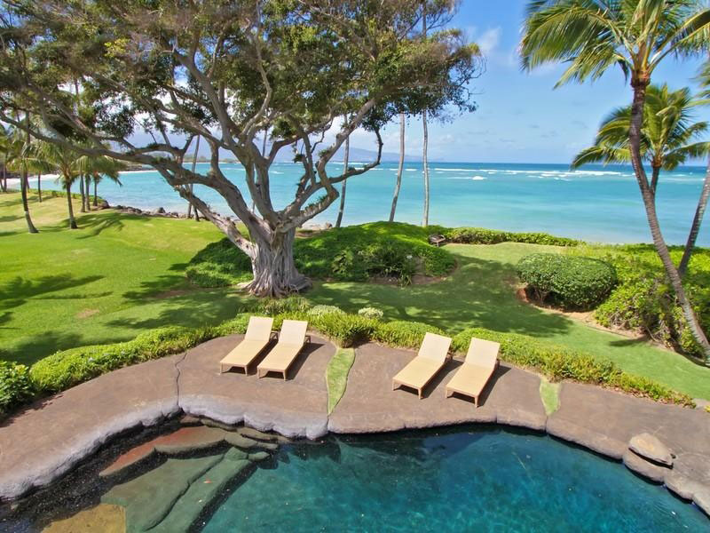 Gorgeous North Shore Beachfront Residence in Paia, Hawaii gorgeous north shore beachfront residence in paia hawaii aa7aa9f