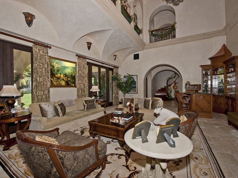 grandiose beverly park estate in beverly hills c639776