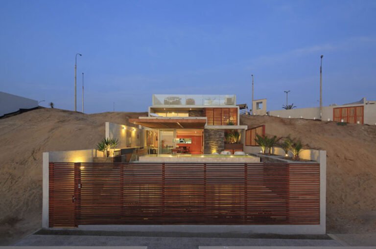 h 22 house in punta hermosa peru fabab22