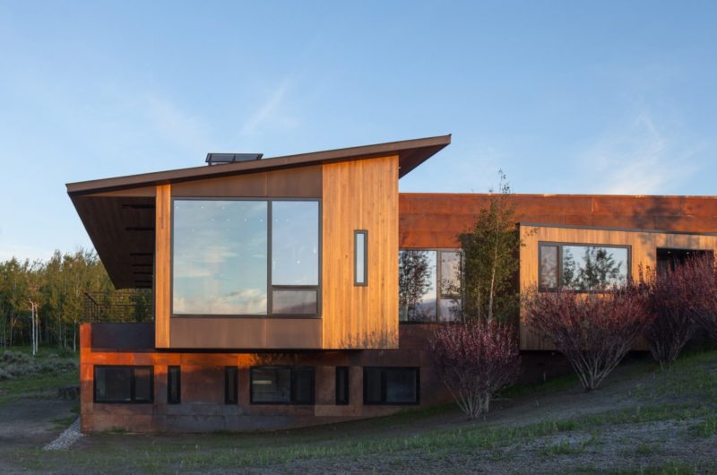 Hilltop Gros Residence by Stephen Dynia Architects hilltop gros residence by stephen dynia architects b191e3a