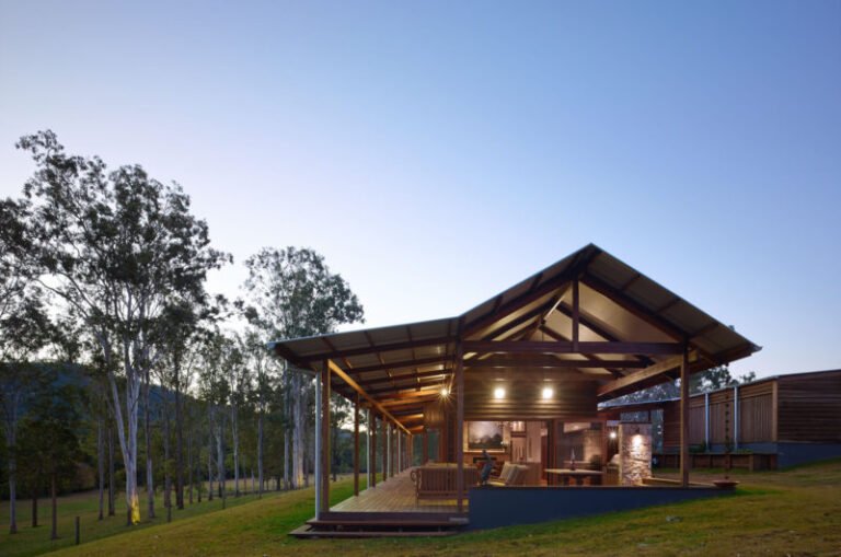 hinterland house in queensland australia a914754