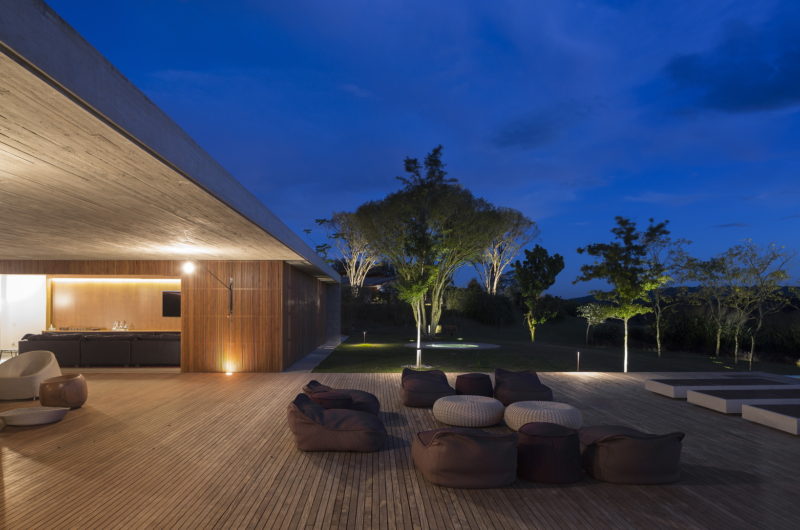 Inviting MM House by Studio MK 27 – Marcio Kogan + Maria Cristina Motta inviting mm house by studio mk 27 marcio kogan maria cristina motta 69e3fbd