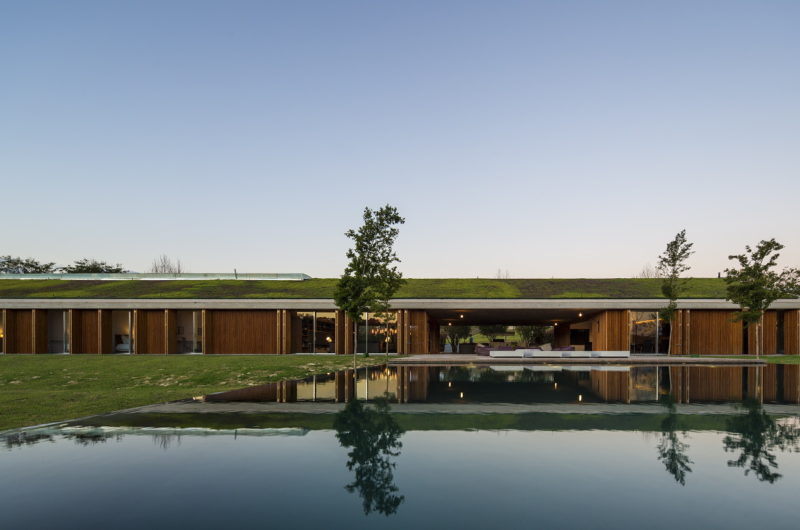 Inviting MM House by Studio MK 27 – Marcio Kogan + Maria Cristina Motta inviting mm house by studio mk 27 marcio kogan maria cristina motta efefe07