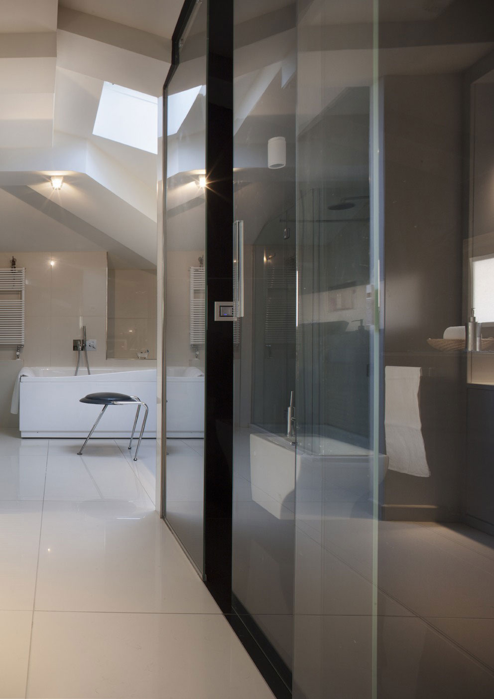 Italian Style Home and Showroom by Iosa Ghini Associati italian style home and showroom by iosa ghini associati 6eee8c6