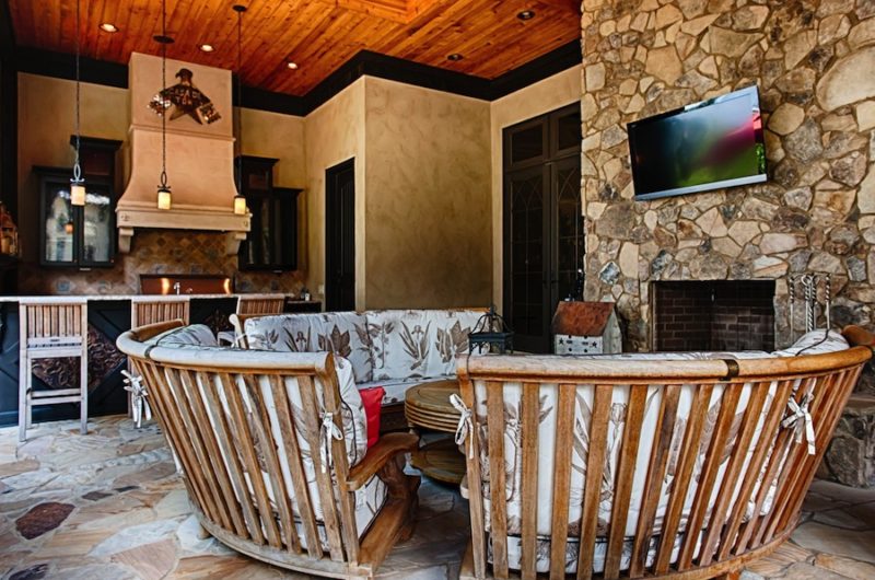 Lakefront Old World Charm Residence in North Carolina lakefront old world charm residence in north carolina 3fa3a66