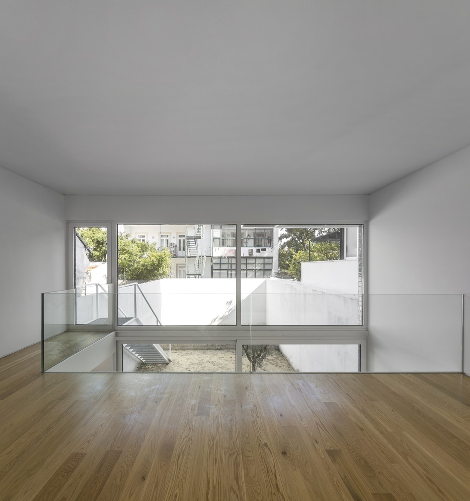 Lapa Building In Lisbon, Portugal lapa building in lisbon portugal 4e8eb1f