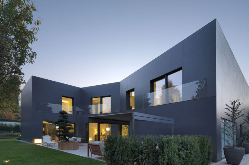 Luxe Private House in Sassuolo by Enrico Iascone Architetti luxe private house in sassuolo by enrico iascone architetti 0aedf68