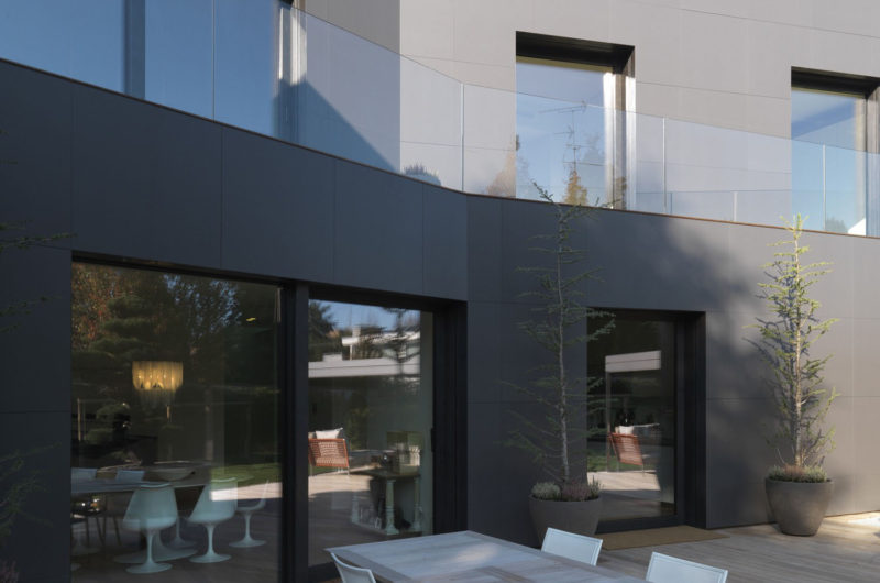 Luxe Private House in Sassuolo by Enrico Iascone Architetti luxe private house in sassuolo by enrico iascone architetti a93ee3d