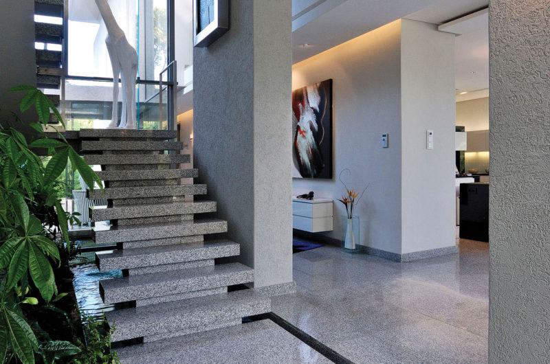 Luxurious Montrose House in Cape Town luxurious montrose house in cape town 5ac30e6