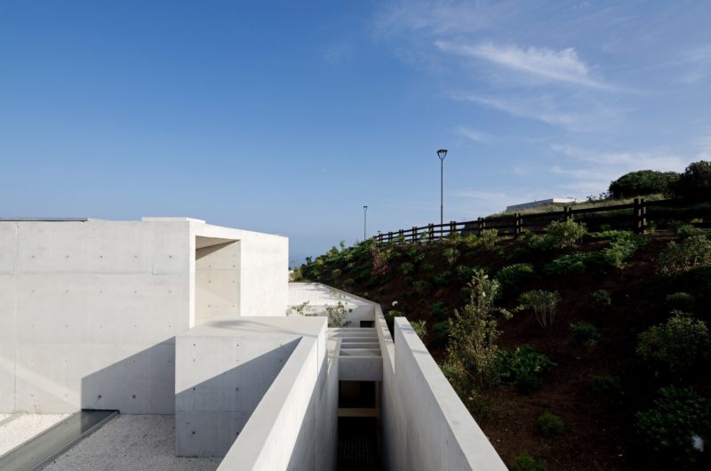 MO House In Zapallar, Chile mo house in zapallar chile 0a36c00