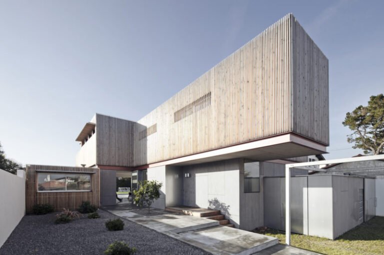 modern house r in anglet france eac5e3f