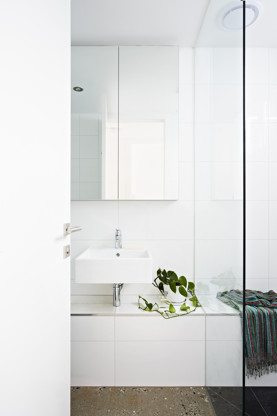 Modern Residence On Hunter Street, Abbotsford, Australia modern residence on hunter street abbotsford australia 7b8a738