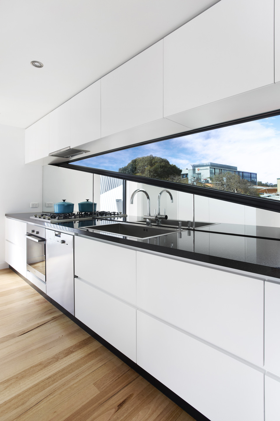 Modern Residence On Hunter Street, Abbotsford, Australia modern residence on hunter street abbotsford australia e02c15f