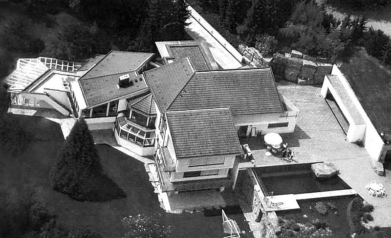 Old-to-New Dupli Casa by J. Mayer H. old to new dupli casa by j mayer h c3ab9a1