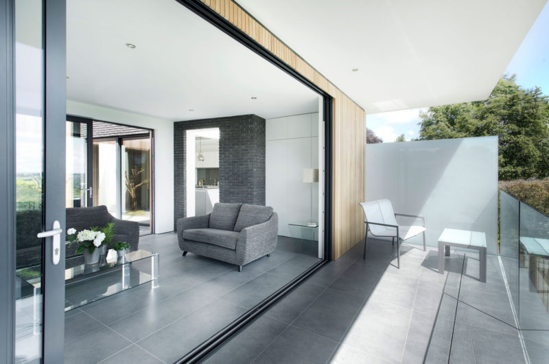 Outstanding 4 Views Residence In Winchester, England outstanding 4 views residence in winchester england 41be6e7