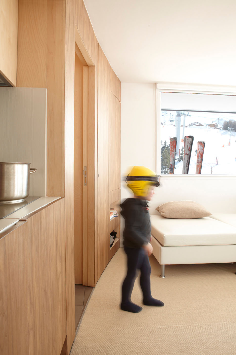 Outstanding Interior Solution for The Cabin by H2o Architects outstanding interior solution for the cabin by h2o architects 4bfcd26