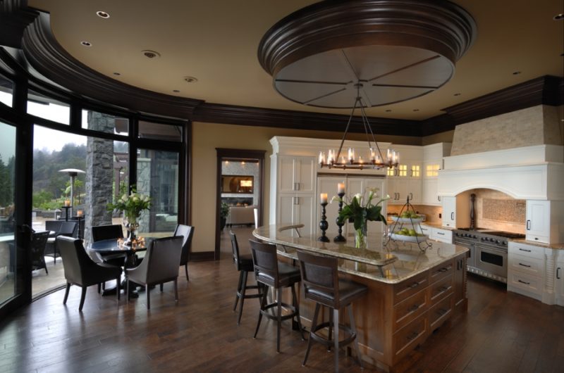 Pompous Former Bachelor Canada Mansion on a Special Offer pompous former bachelor canada mansion on a special offer 6c4f8c8