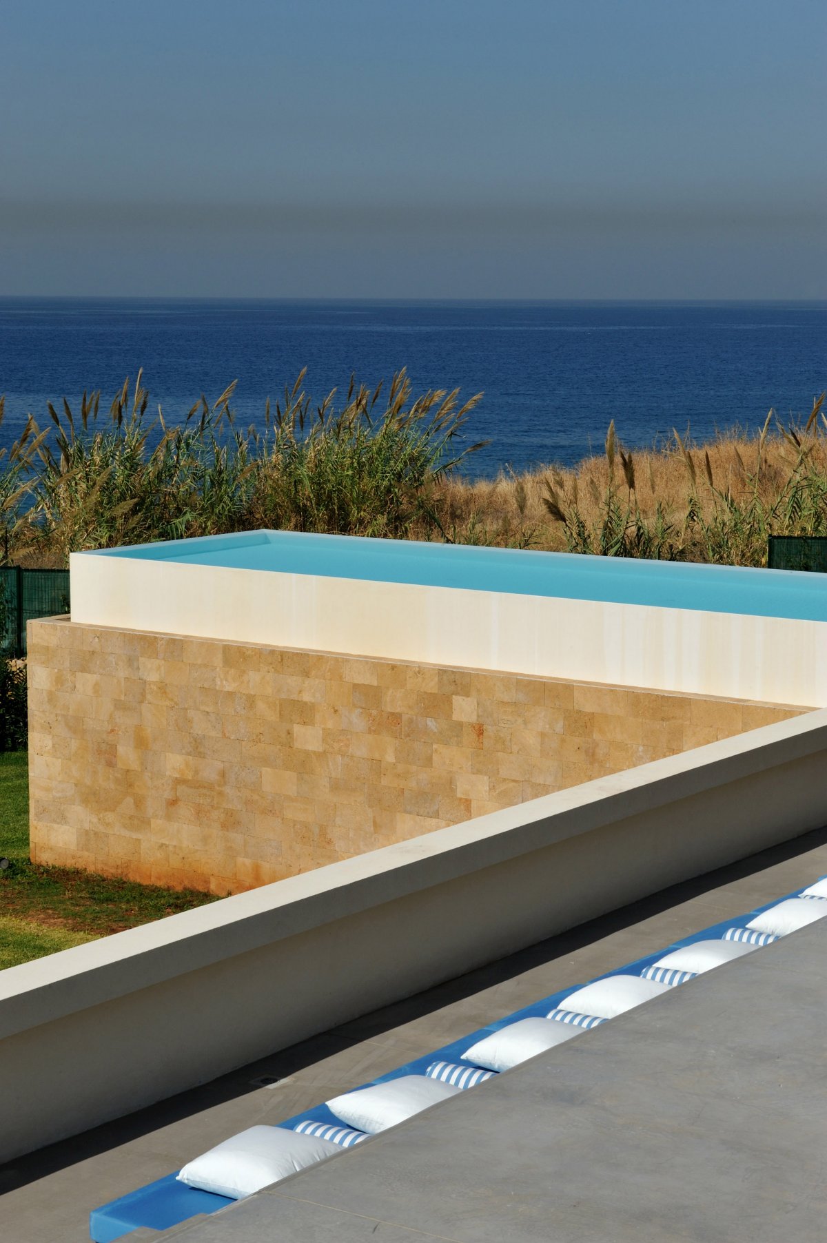 Rugged Fidar Beach House by Raëd Abillama Architects rugged fidar beach house by rad abillama architects 77faebb