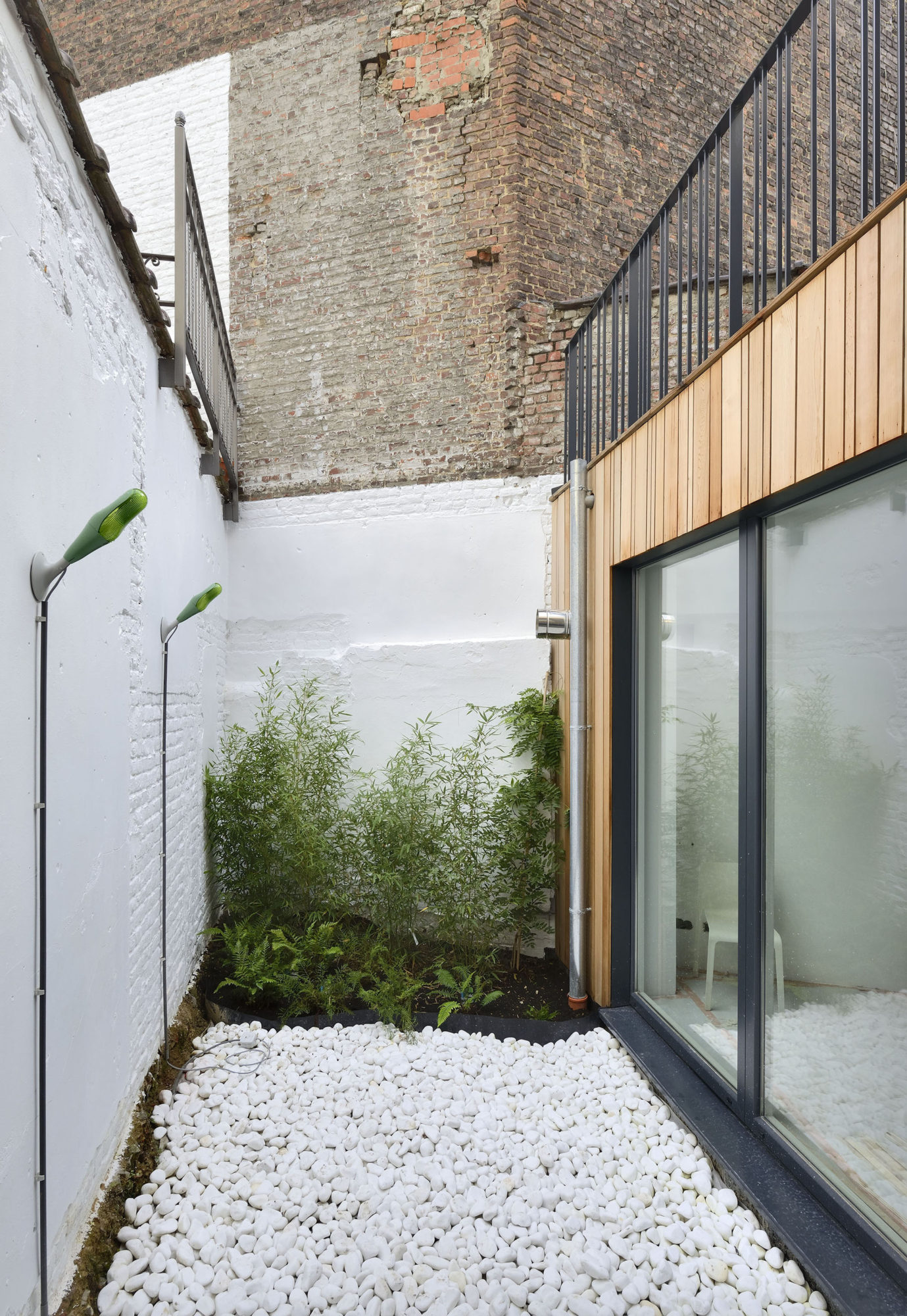 Serpentin 34 House In Ixelles, Belgium serpentin 34 house in ixelles belgium d1b7267