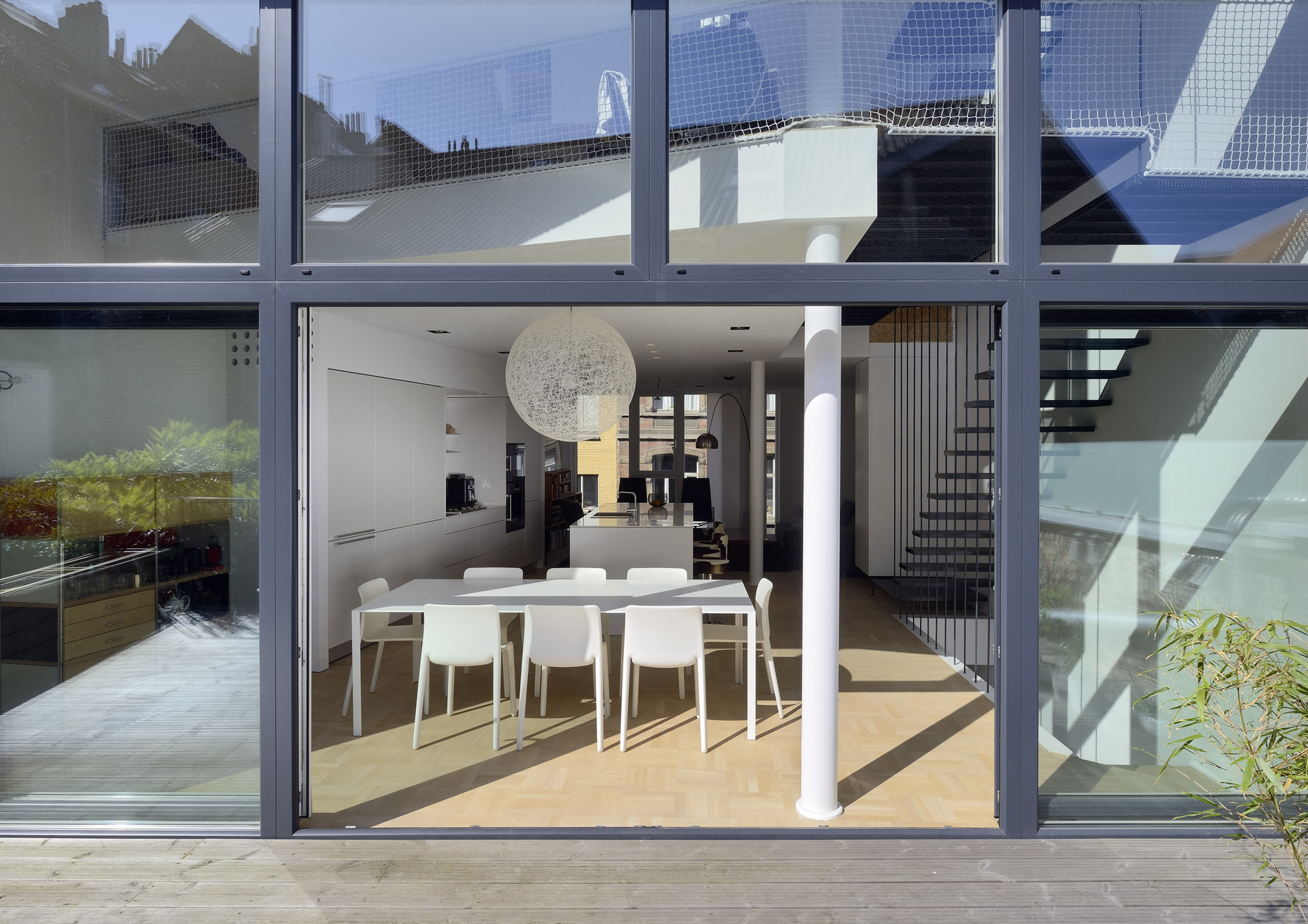 Serpentin 34 House In Ixelles, Belgium serpentin 34 house in ixelles belgium f7dddf1