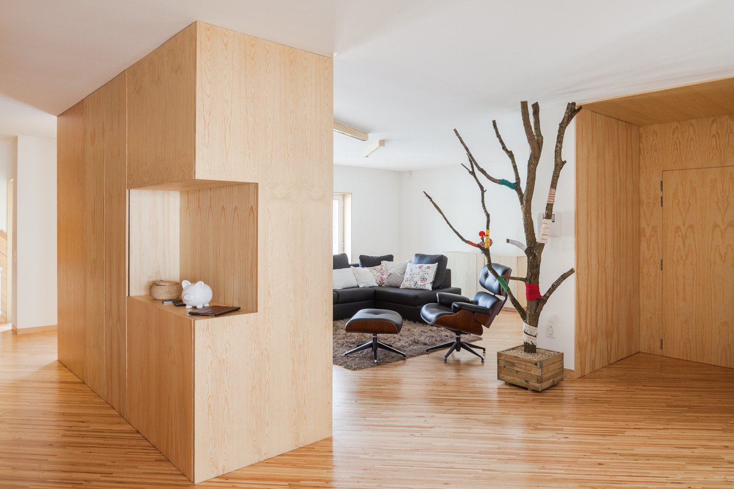 SilverWoodHouse In Mindelo, Portugal silverwoodhouse in mindelo portugal bd68f89