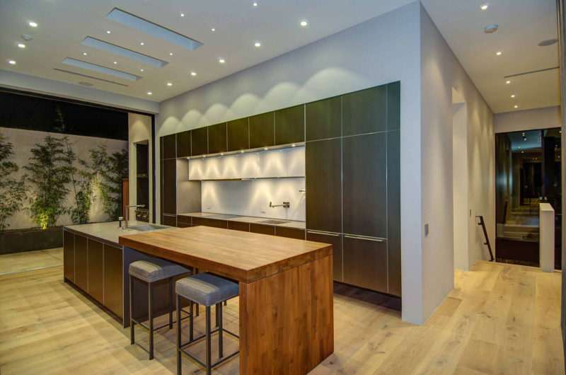 Spacious and Luxurious Home in Los Angeles, California spacious and luxurious home in los angeles california f4805c8