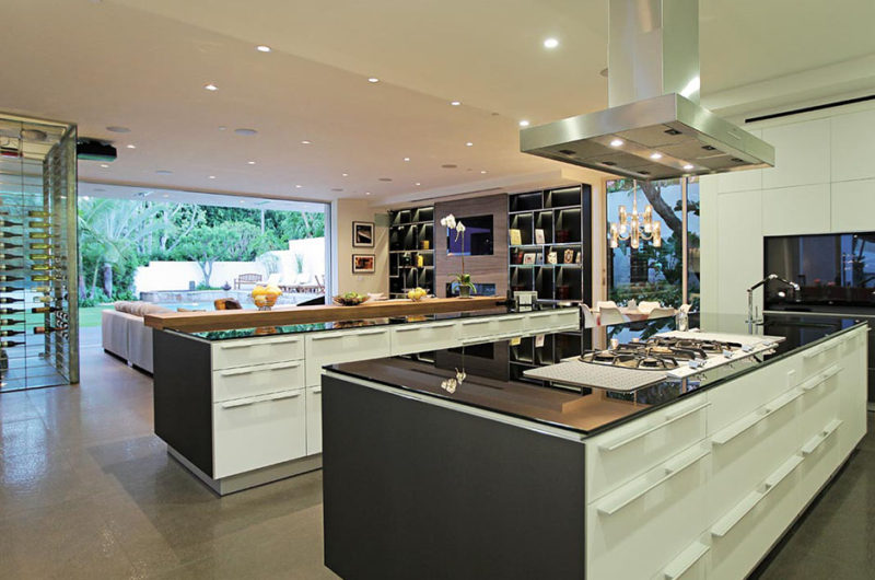 Spectacular High-Tech Milan Residence in Beverly Hills spectacular high tech milan residence in beverly hills 03a1729