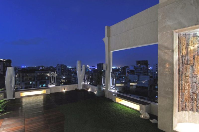 Spectacular Penthouse in Mumbai by ZZ Architects spectacular penthouse in mumbai by zz architects eb5799a
