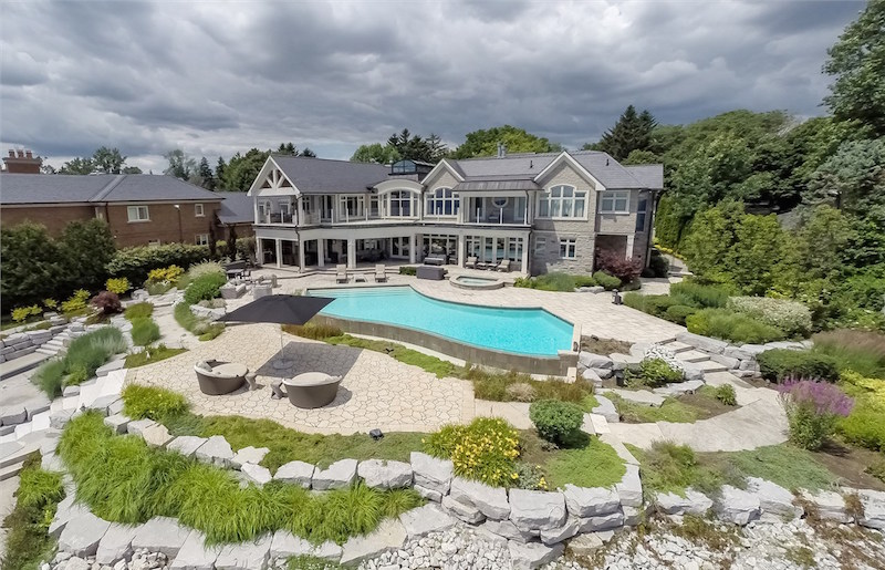 Stunning Lakefront Home In Mississauga, Ontario, Canada stunning lakefront home in mississauga ontario canada 31c3287