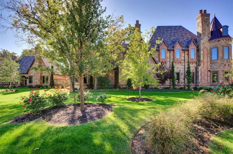 Superb Fit For Royalty Property superb fit for royalty property a65d551