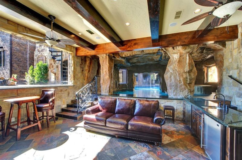 Superb Fit For Royalty Property superb fit for royalty property de4719a