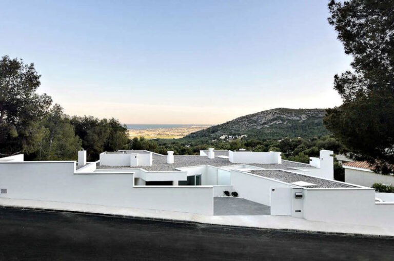 the contemporary ripolles manrique house in spain eb4c248