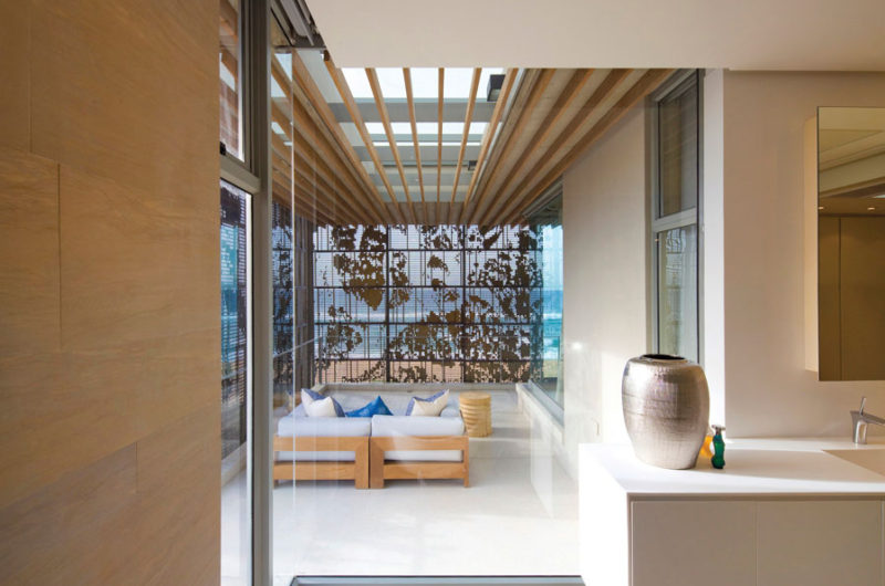 The Gorgeous La Lucia Residence by SAOTA the gorgeous la lucia residence by saota 4f7292f