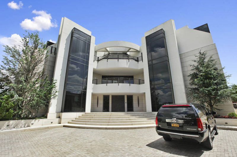 The Largest Waterfront Property in New York the largest waterfront property in new york 4e27cb7