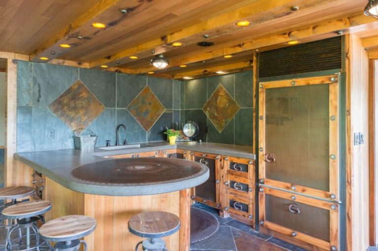unique artistic waterfront estate in north vancouver ddcdd41