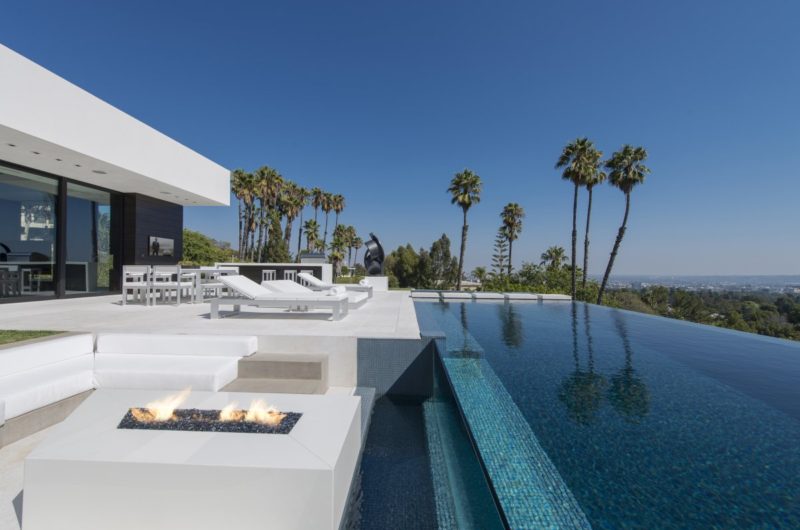 Unparalleled Laurel Way Residence by Whipple Russell Architects unparalleled laurel way residence by whipple russell architects 472b836