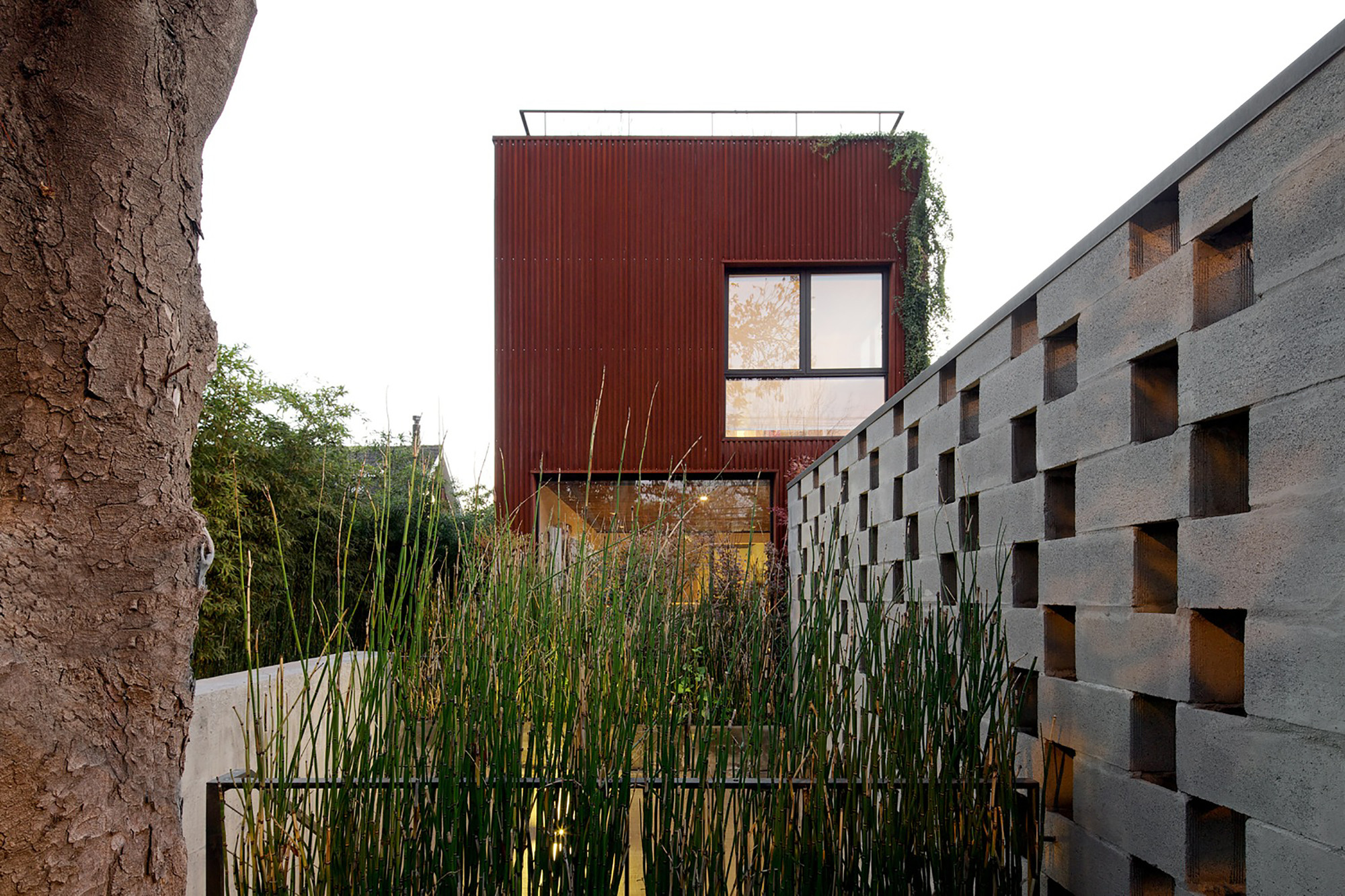 V House In Las Condes, Chile v house in las condes chile 82e1869