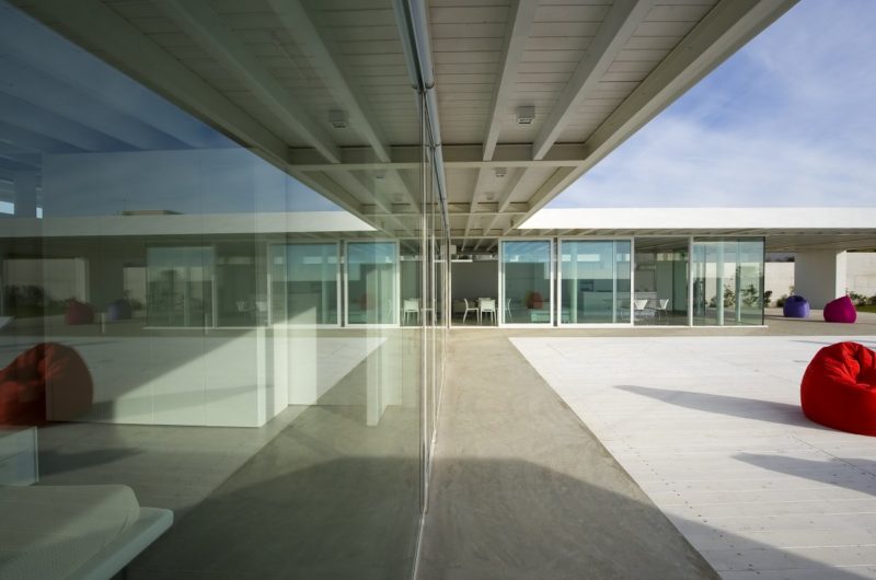 Villa GM, a Tribute to Pierre Koenig villa gm a tribute to pierre koenig 35ec593