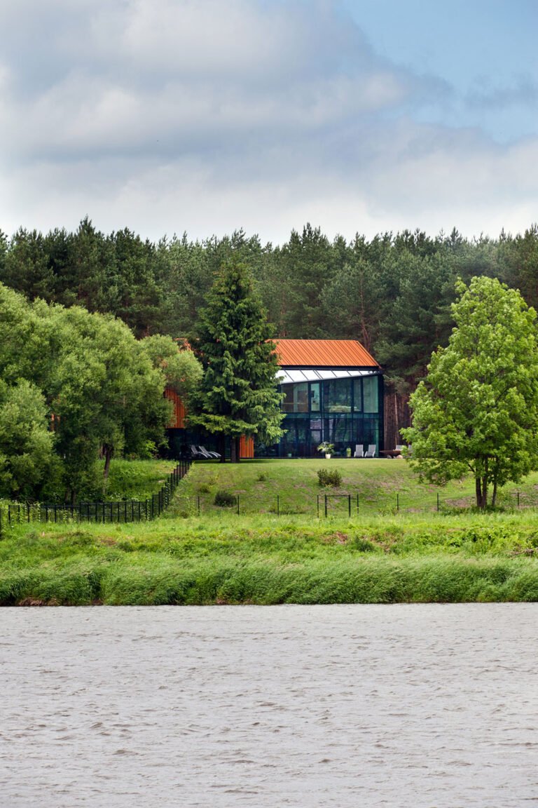 wood and glass house in kaunas 08dbe73