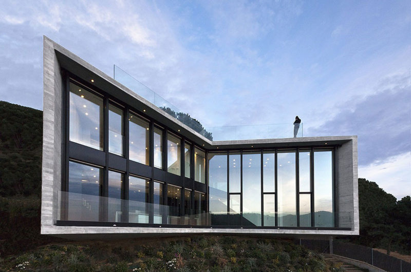 Adaptable X-House by Cadaval & Solà-Morales adaptable x house by cadaval sol morales 5203db1