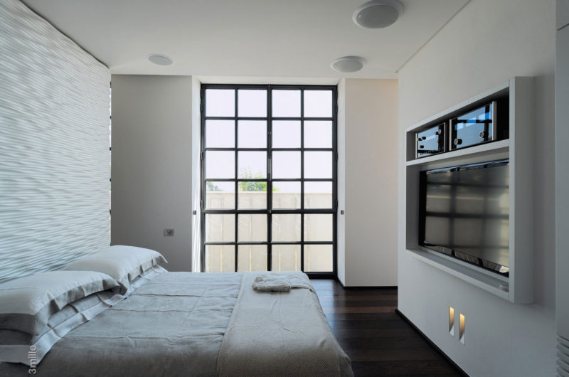 Amazing Water Cleaning Station Converted Into A Modern Living Space amazing water cleaning station converted into a modern living space 6663060