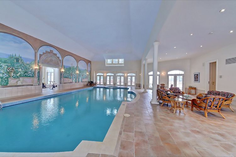 Baronial Estate In Ontario, Canada baronial estate in ontario canada a1f20ca