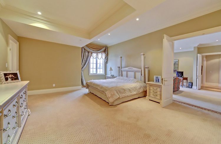 Baronial Estate In Ontario, Canada baronial estate in ontario canada b53547f