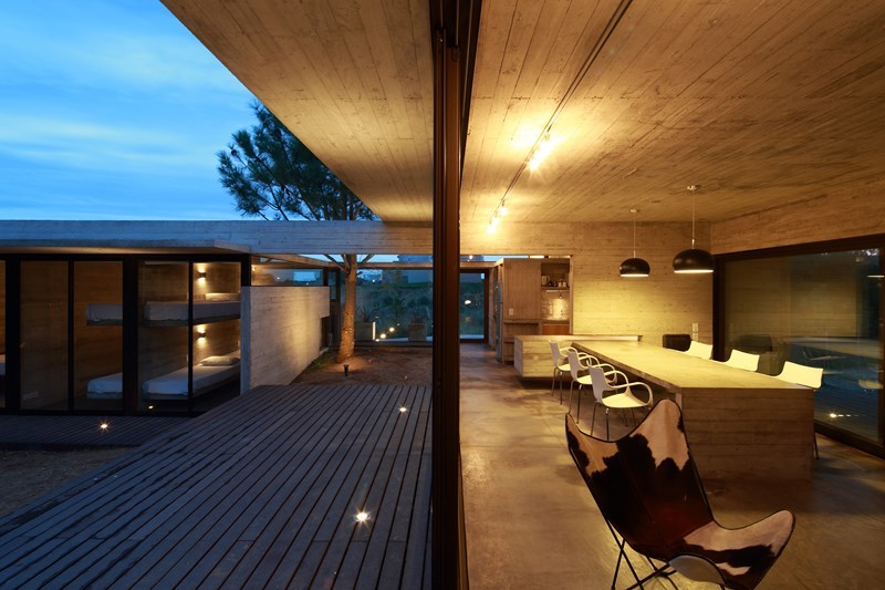 Beautiful and Inviting Carassale House by BAK Arquitects beautiful and inviting carassale house by bak arquitects 01b05c1