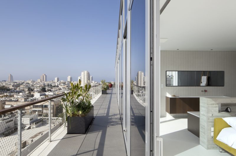 Beautiful Antokolsky Penthouse by Pitsou Kedem Architects beautiful antokolsky penthouse by pitsou kedem architects 9548365