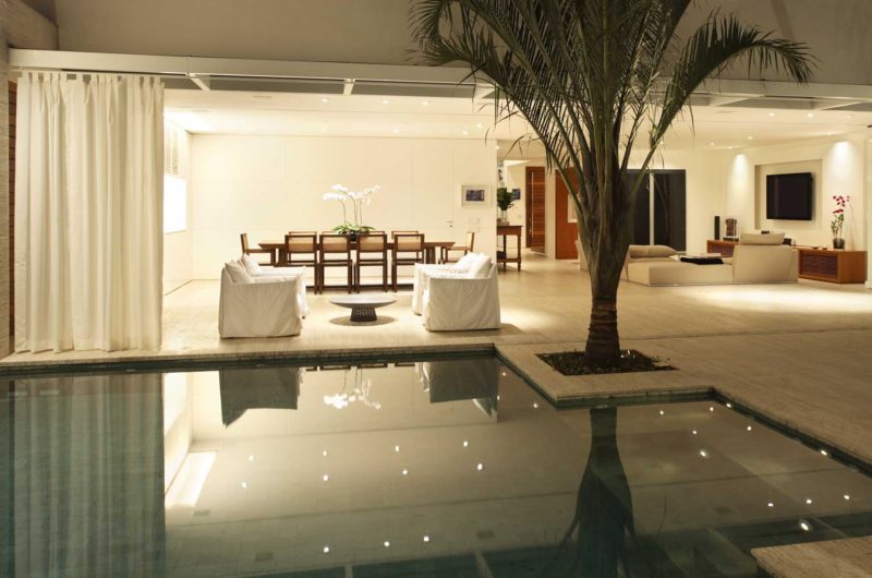 Beautiful Leblon House by Progetto Architetura & Interiores beautiful leblon house by progetto architetura interiores 57e5e86