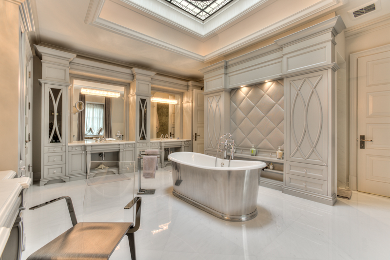 Breathtaking Palatial Home On The Bridle Path, Ontario breathtaking palatial home on the bridle path ontario edea795